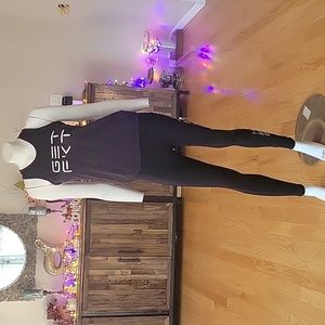 Merrell Tank Top And Tight Set